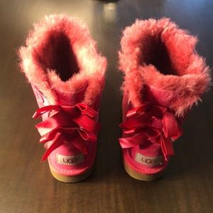 Brand new Bailey bow pink UGGs. No box
